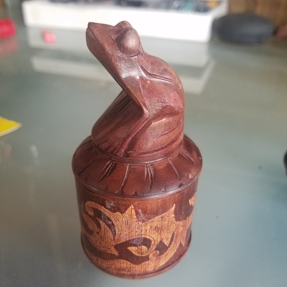 Small Frog Stash Box - Picture 3 of 5